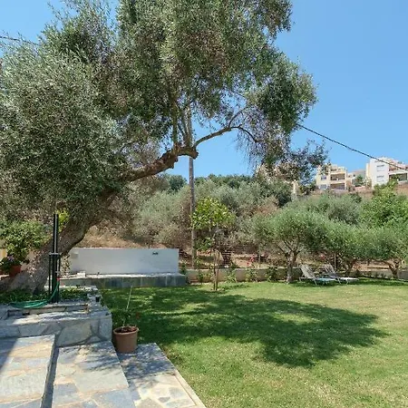 Holiday home Olive Garden Steps To 2 *